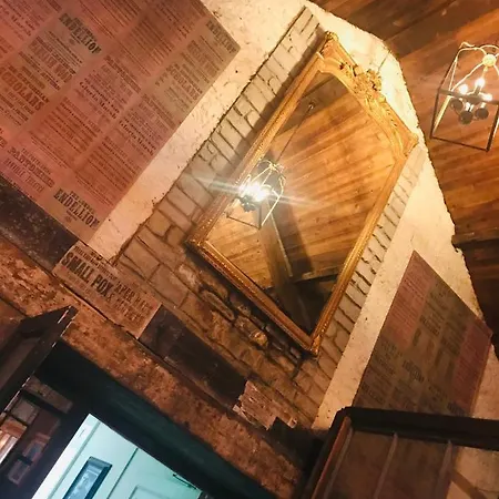 Mcsorleys And Bar Pensionat 2*