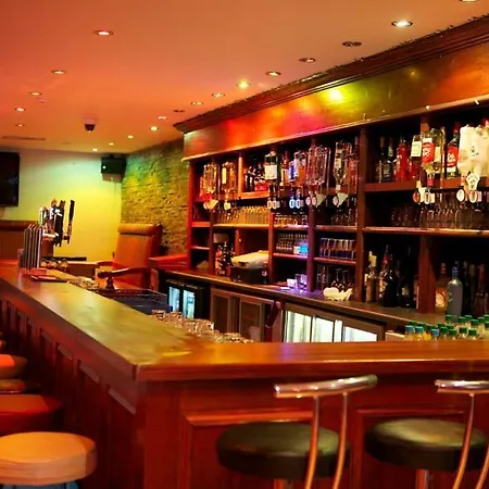 Guest house Mcsorleys And Bar